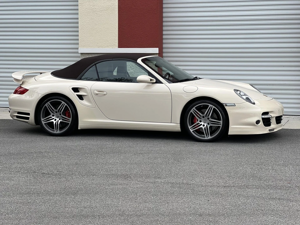 2009 Porsche 997 Turbo - Image 10 of 31