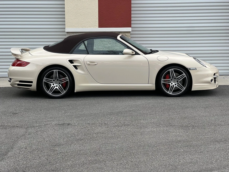 2009 Porsche 997 Turbo - Image 14 of 31
