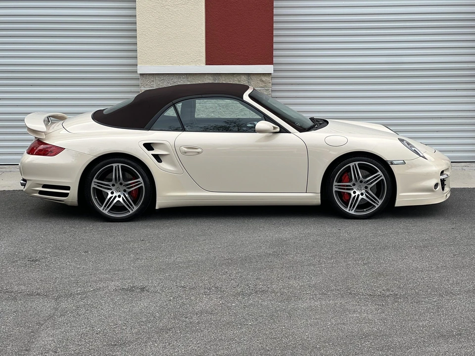 2009 Porsche 997 Turbo - Image 15 of 31