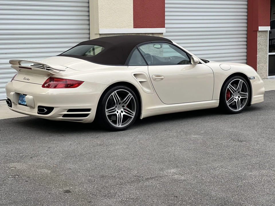 2009 Porsche 997 Turbo - Image 17 of 31