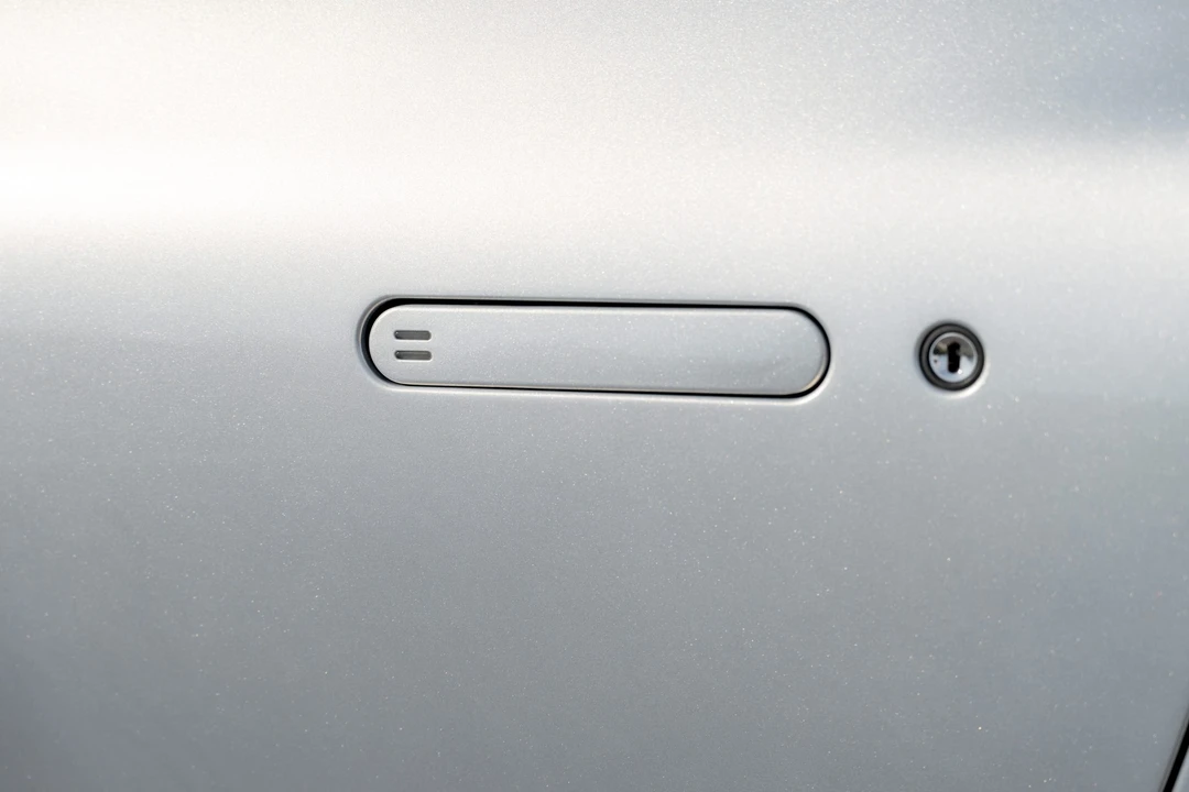 2010 Aston Martin DBS (2008-2012) - Image 24 of 31