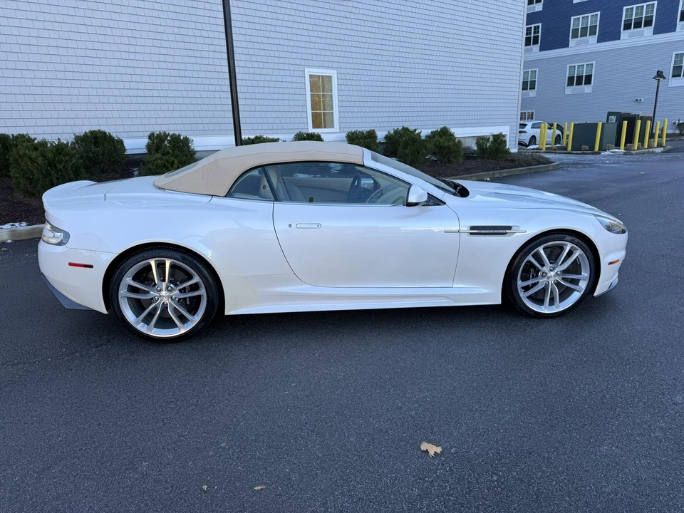 2010 Aston Martin DBS (2008-2012) - Image 15 of 31