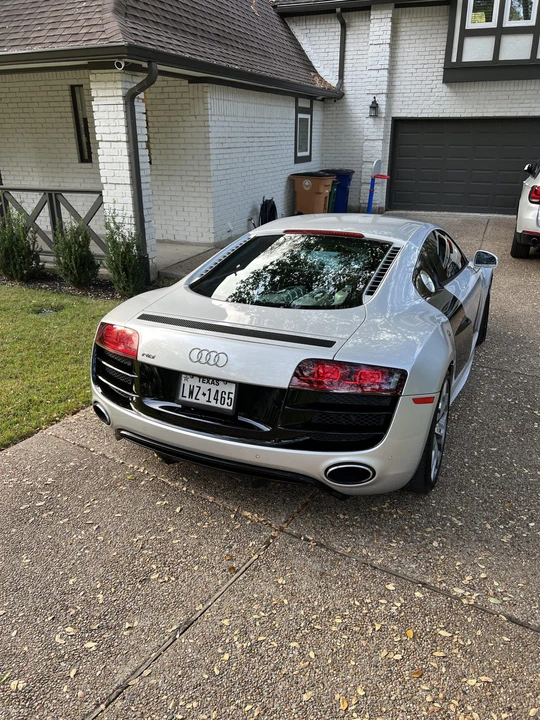 2010 Audi 42 R8 - Image 10 of 31