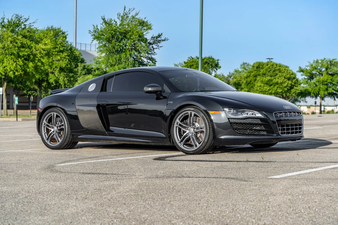 2010 Audi 42 R8 - Image 9 of 31