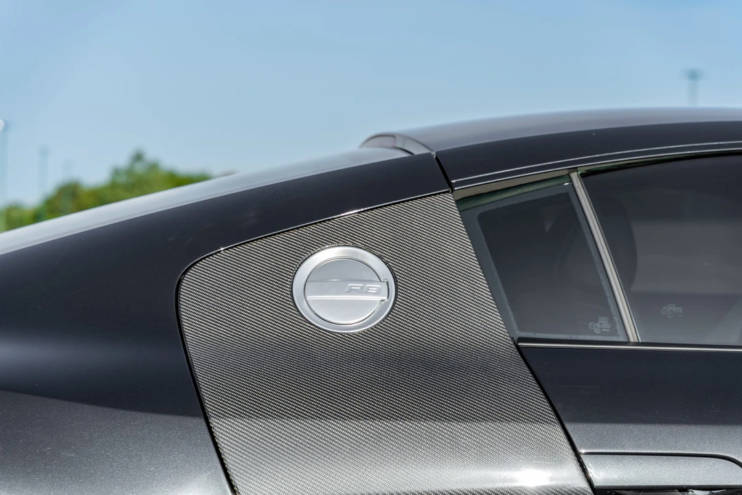 2010 Audi 42 R8 - Image 16 of 31