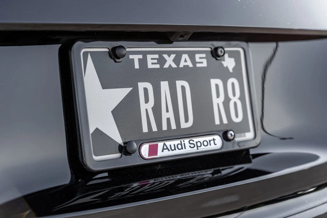 2010 Audi 42 R8 - Image 31 of 31