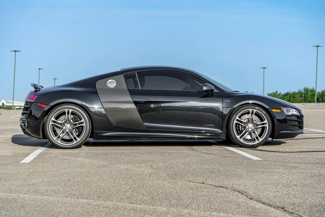 2010 Audi 42 R8 - Image 8 of 31