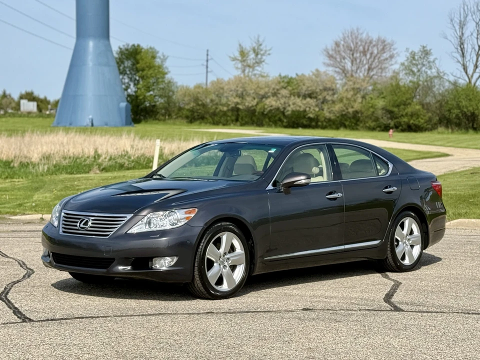 2010 Lexus LS 4th Gen - Image 7 of 31