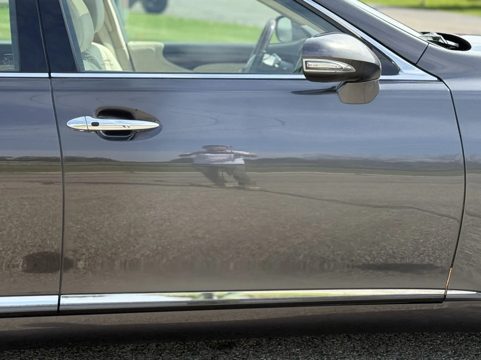 2010 Lexus LS 4th Gen - Image 27 of 31