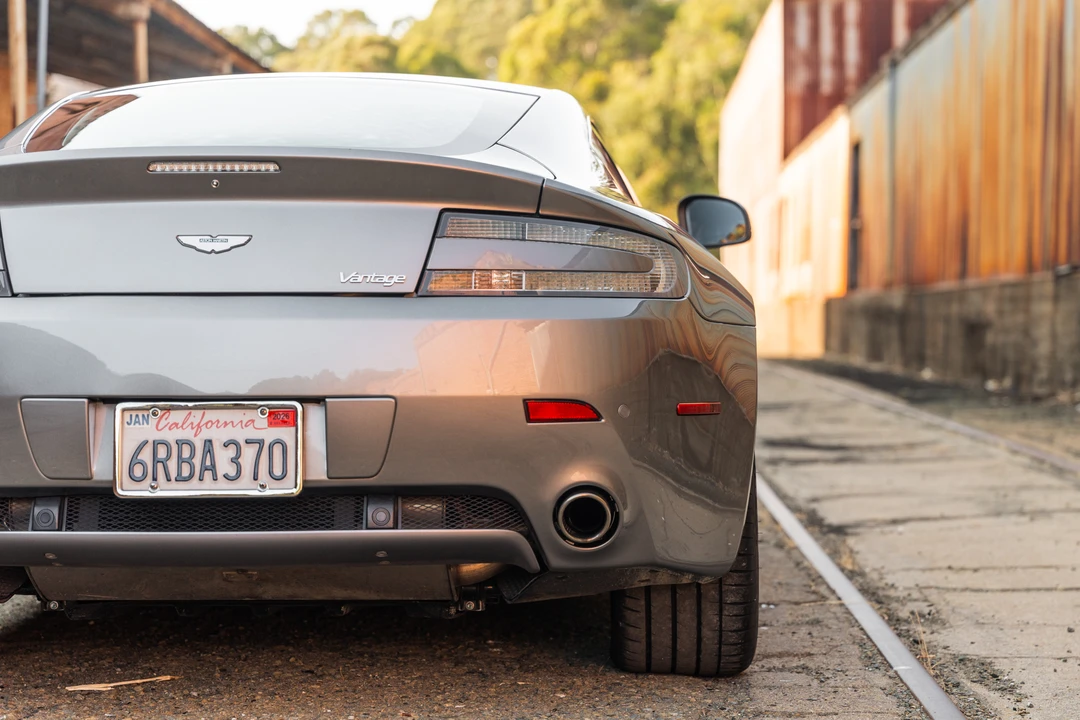 2011 Aston Martin V8 Vantage (2006-2017) - Image 26 of 31