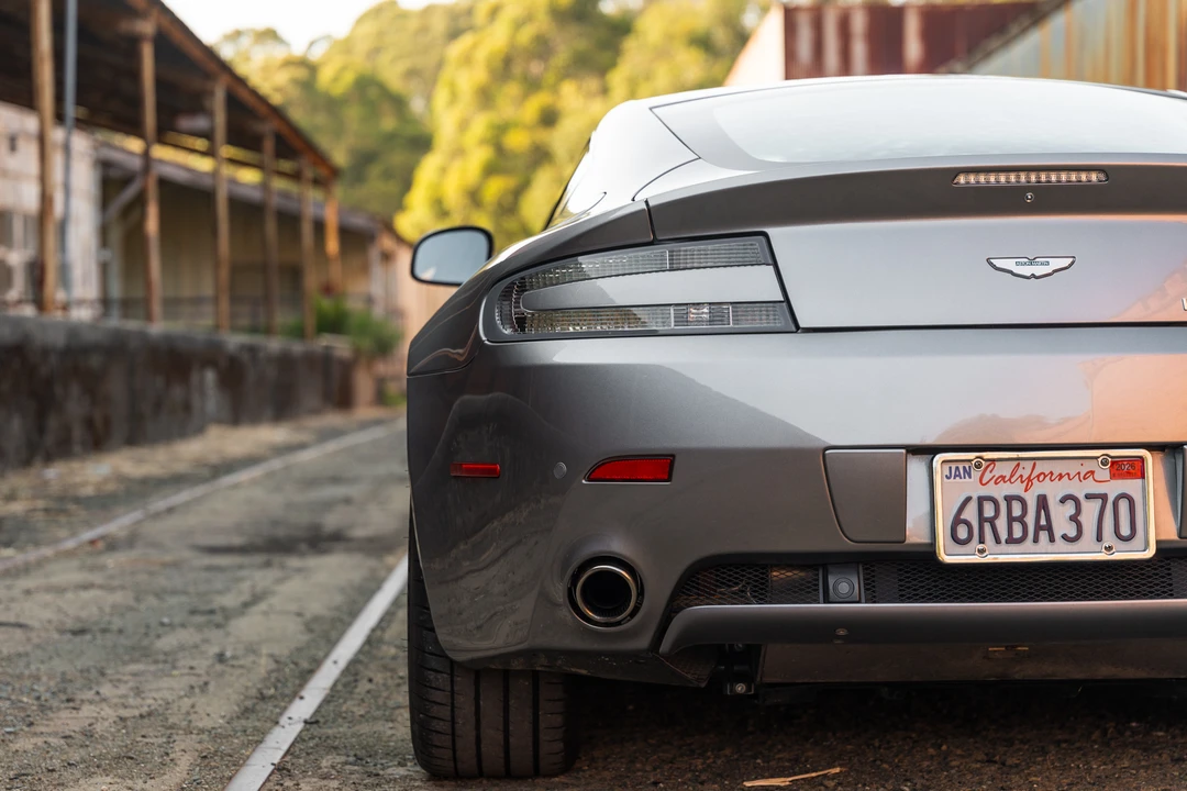 2011 Aston Martin V8 Vantage (2006-2017) - Image 25 of 31