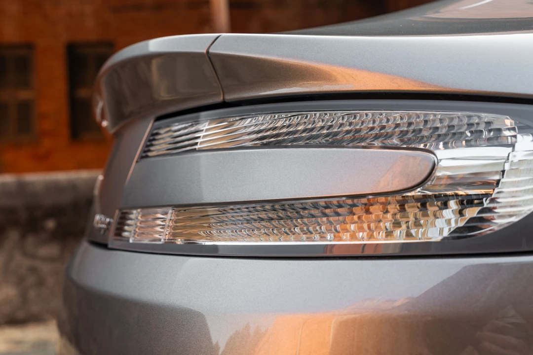 2011 Aston Martin V8 Vantage (2006-2017) - Image 28 of 31
