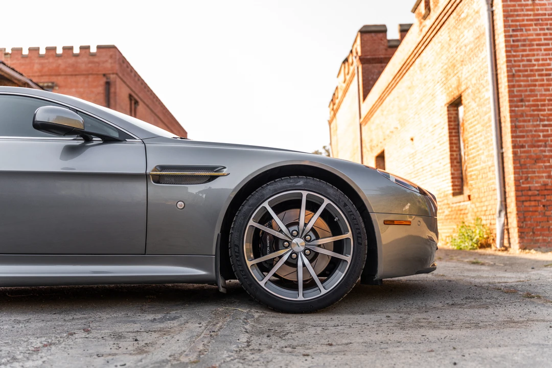 2011 Aston Martin V8 Vantage (2006-2017) - Image 22 of 31