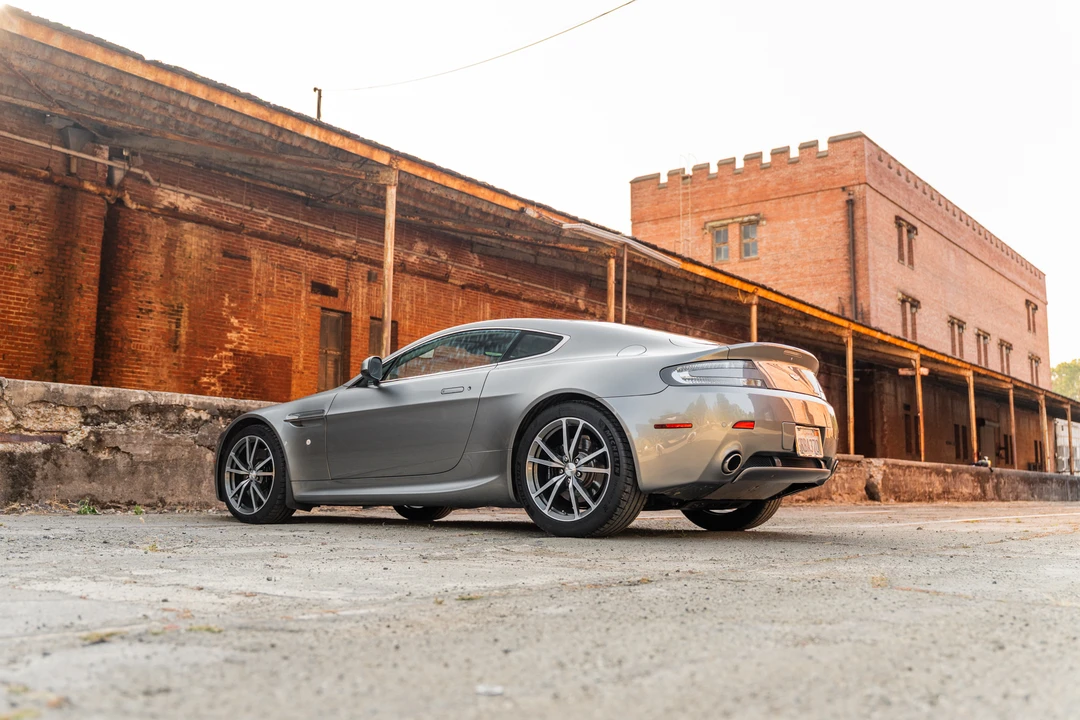 2011 Aston Martin V8 Vantage (2006-2017) - Image 10 of 31