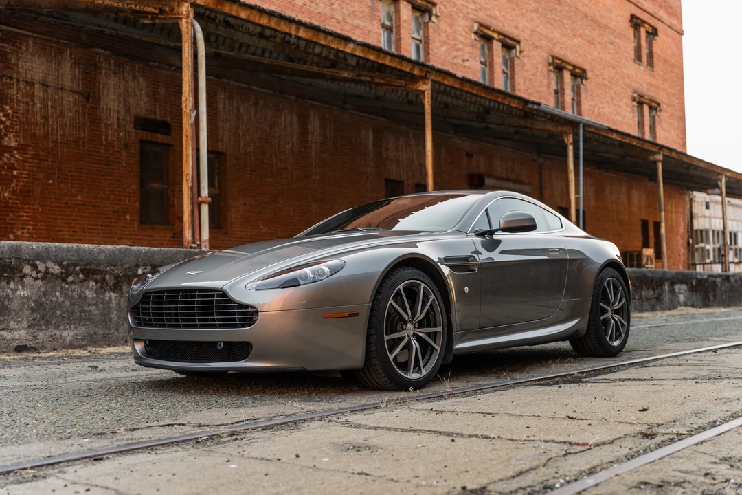2011 Aston Martin V8 Vantage (2006-2017) - Image 4 of 31