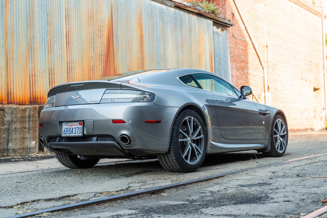 2011 Aston Martin V8 Vantage (2006-2017) - Image 15 of 31