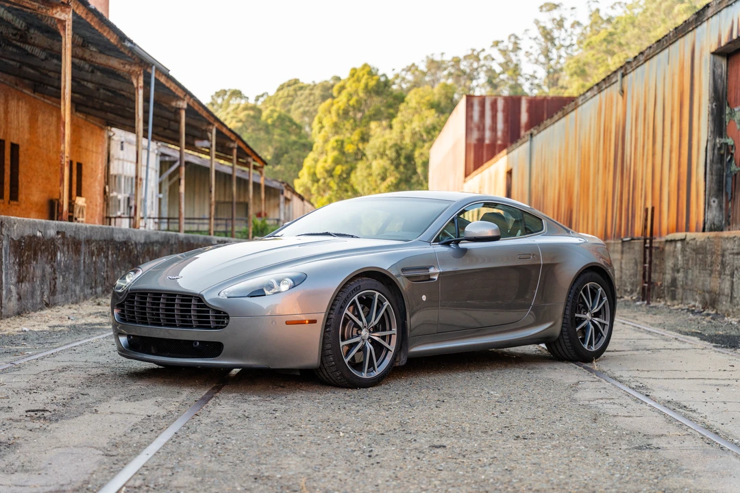 2011 Aston Martin V8 Vantage (2006-2017) - Image 6 of 31