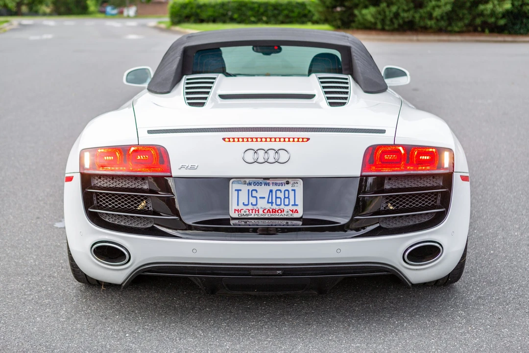 2011 Audi 42 R8 - Image 31 of 31