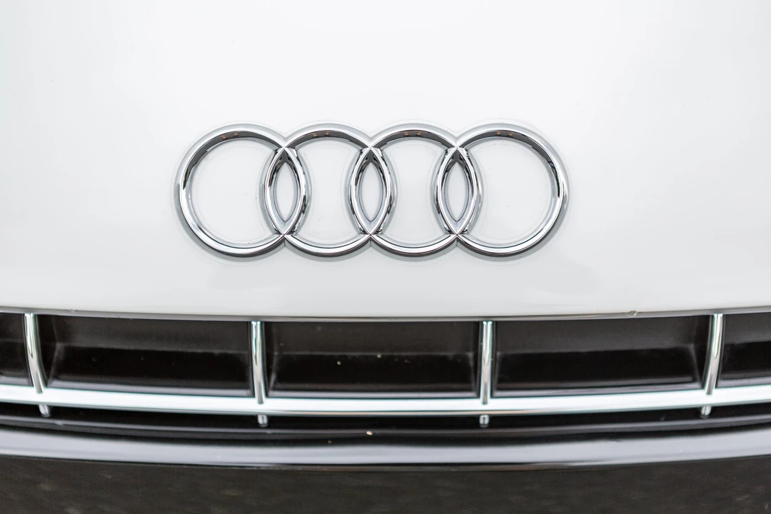 2011 Audi 42 R8 - Image 12 of 31