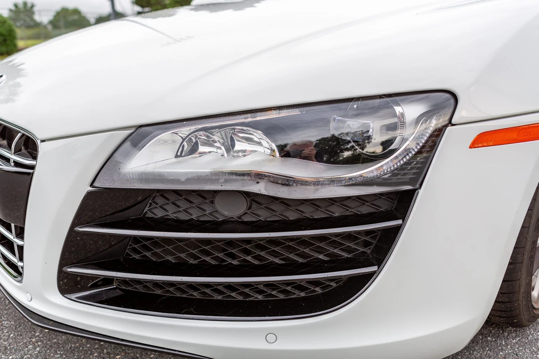 2011 Audi 42 R8 - Image 14 of 31