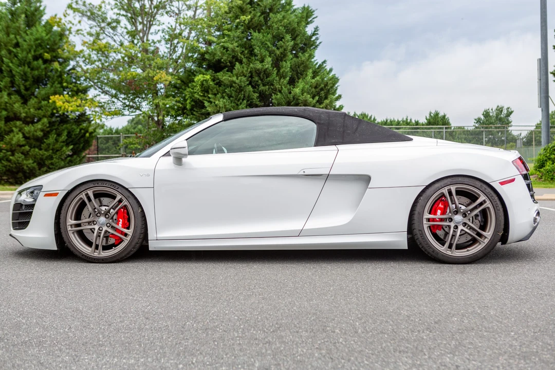 2011 Audi 42 R8 - Image 3 of 31