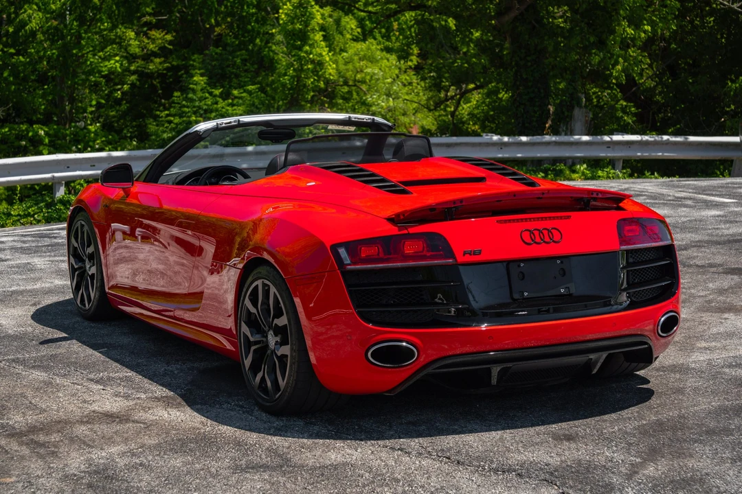 2011 Audi 42 R8 - Image 14 of 31