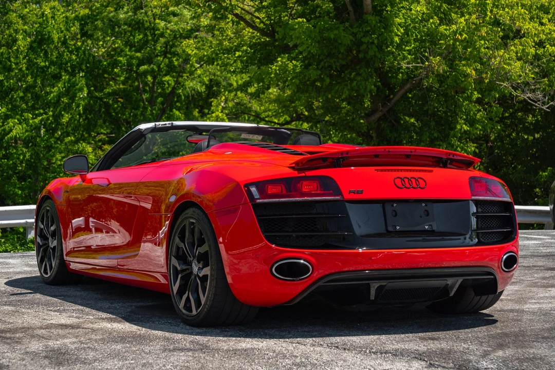 2011 Audi 42 R8 - Image 13 of 31