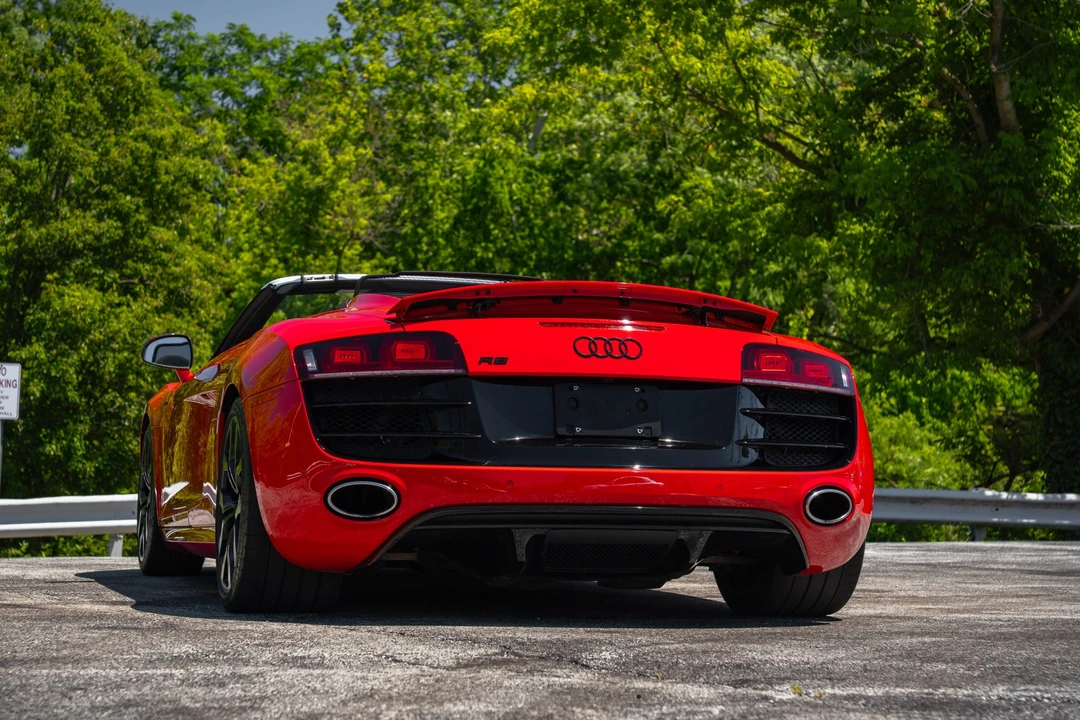 2011 Audi 42 R8 - Image 16 of 31