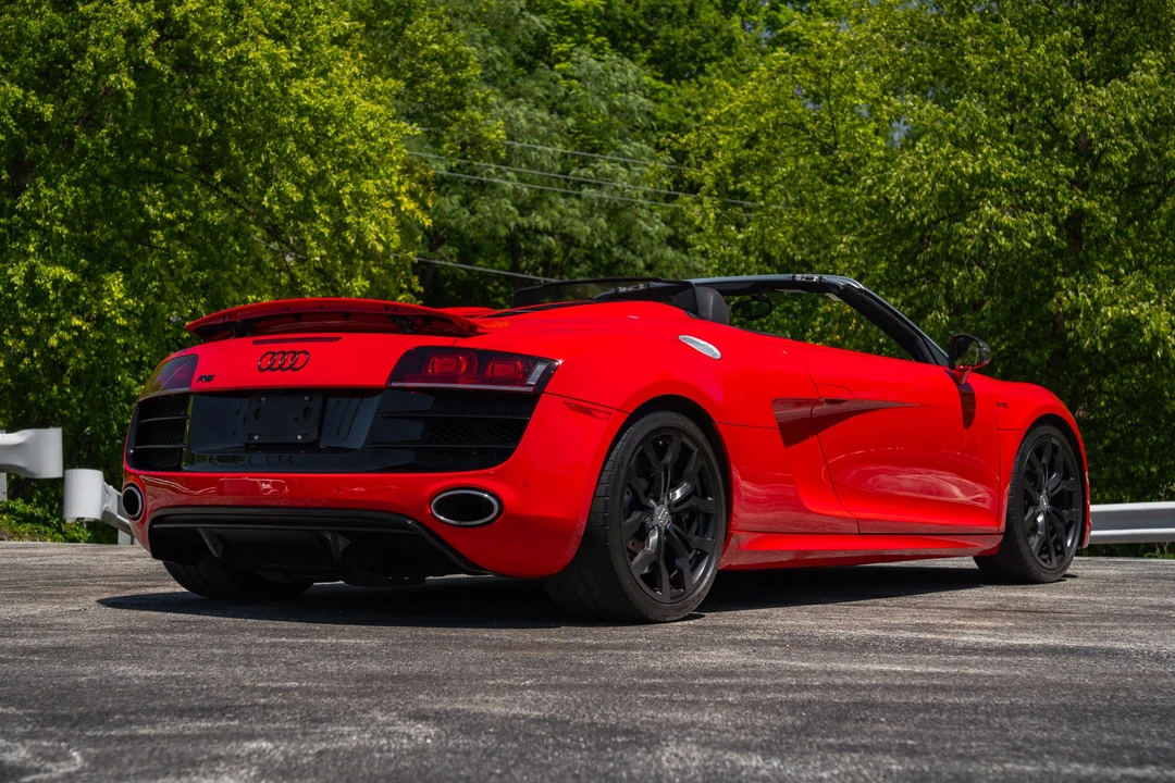 2011 Audi 42 R8 - Image 25 of 31