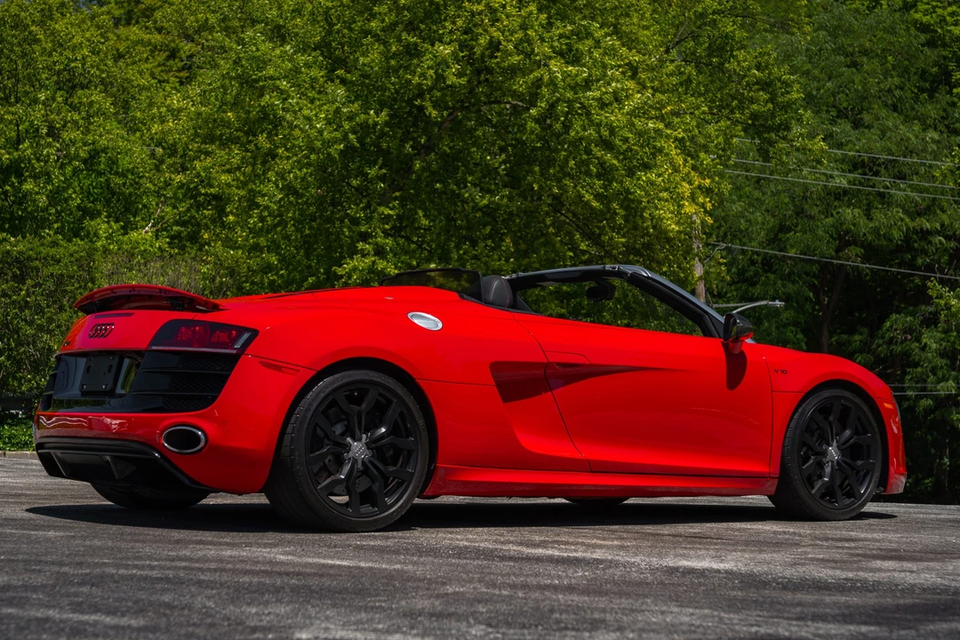 2011 Audi 42 R8 - Image 27 of 31
