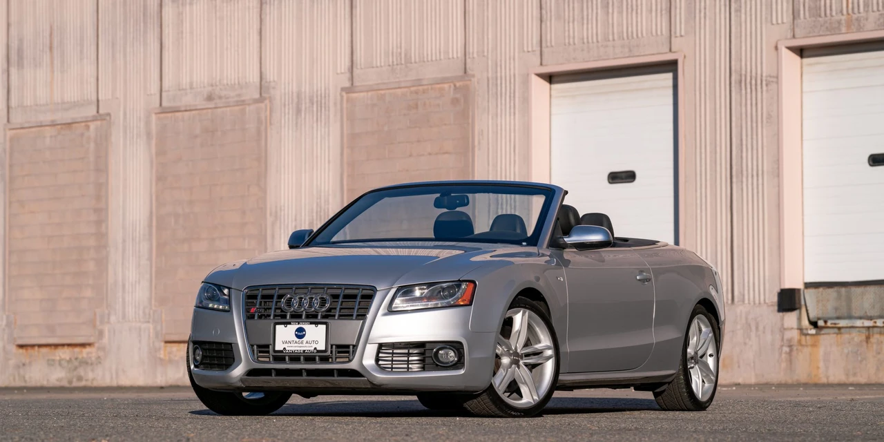 2011 Audi B8 S5 - Image 2 of 31