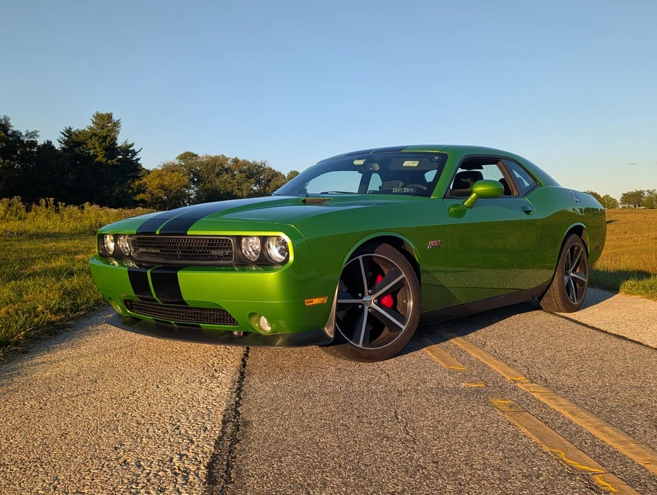 2011 Dodge Challenger SRT8 & 392 3rd Gen - Image 3 of 31