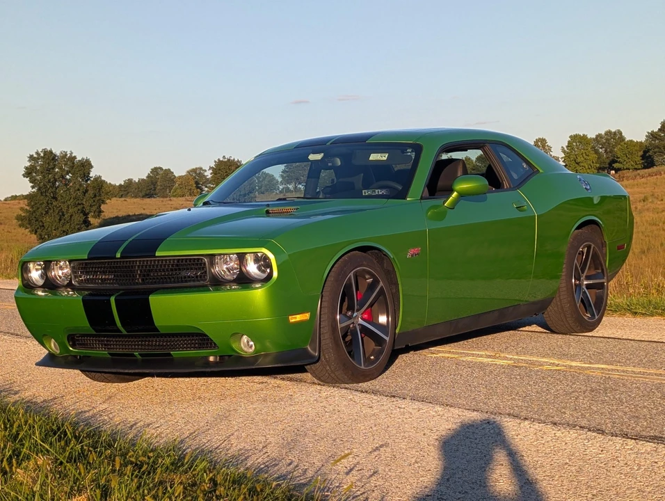 2011 Dodge Challenger SRT8 & 392 3rd Gen - Image 7 of 31