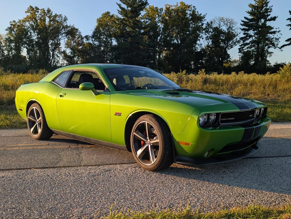 2011 Dodge Challenger SRT8 & 392 3rd Gen - Image 13 of 31
