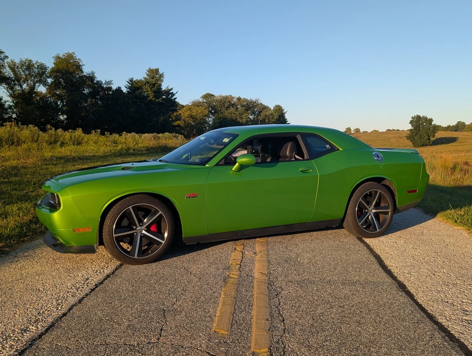 2011 Dodge Challenger SRT8 & 392 3rd Gen - Image 20 of 31