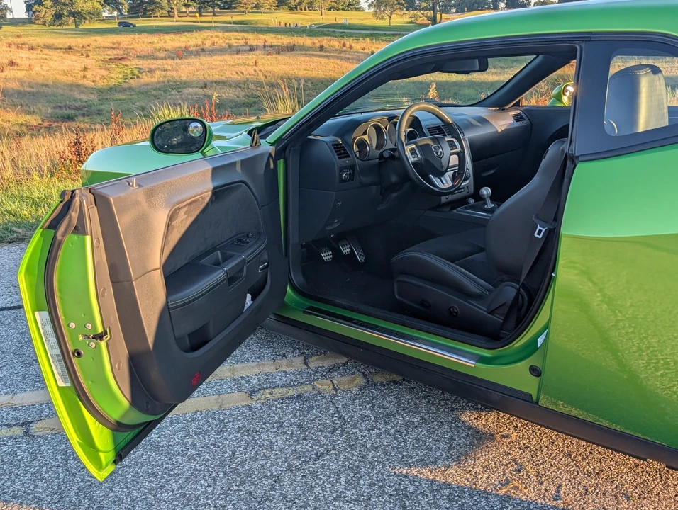 2011 Dodge Challenger SRT8 & 392 3rd Gen - Image 30 of 31