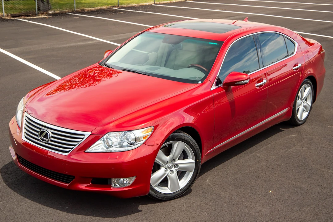 2011 Lexus LS 4th Gen - Image 8 of 31