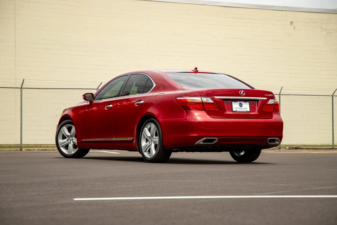 2011 Lexus LS 4th Gen - Image 3 of 31