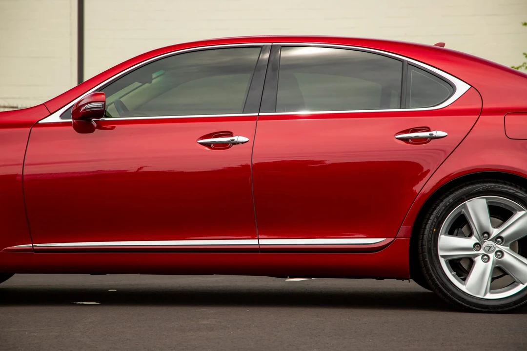 2011 Lexus LS 4th Gen - Image 27 of 31
