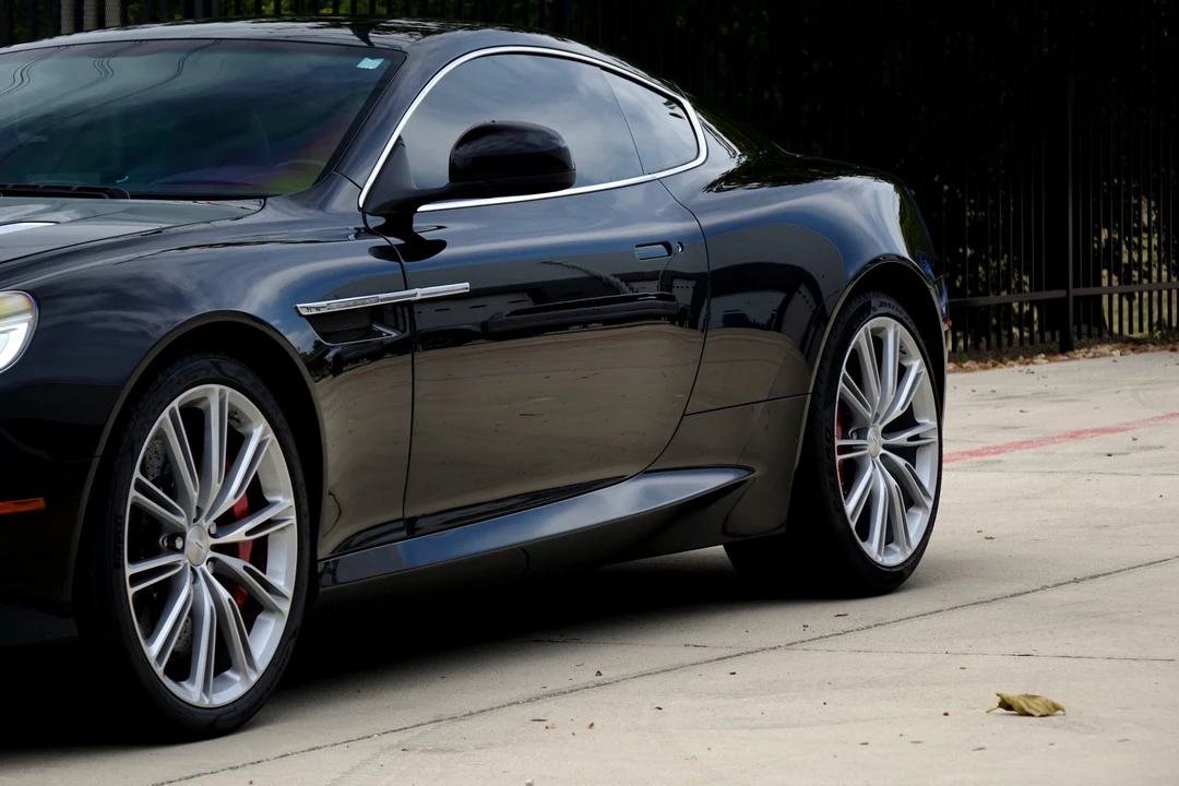2012 Aston Martin Virage (2011-2012) - Image 25 of 31