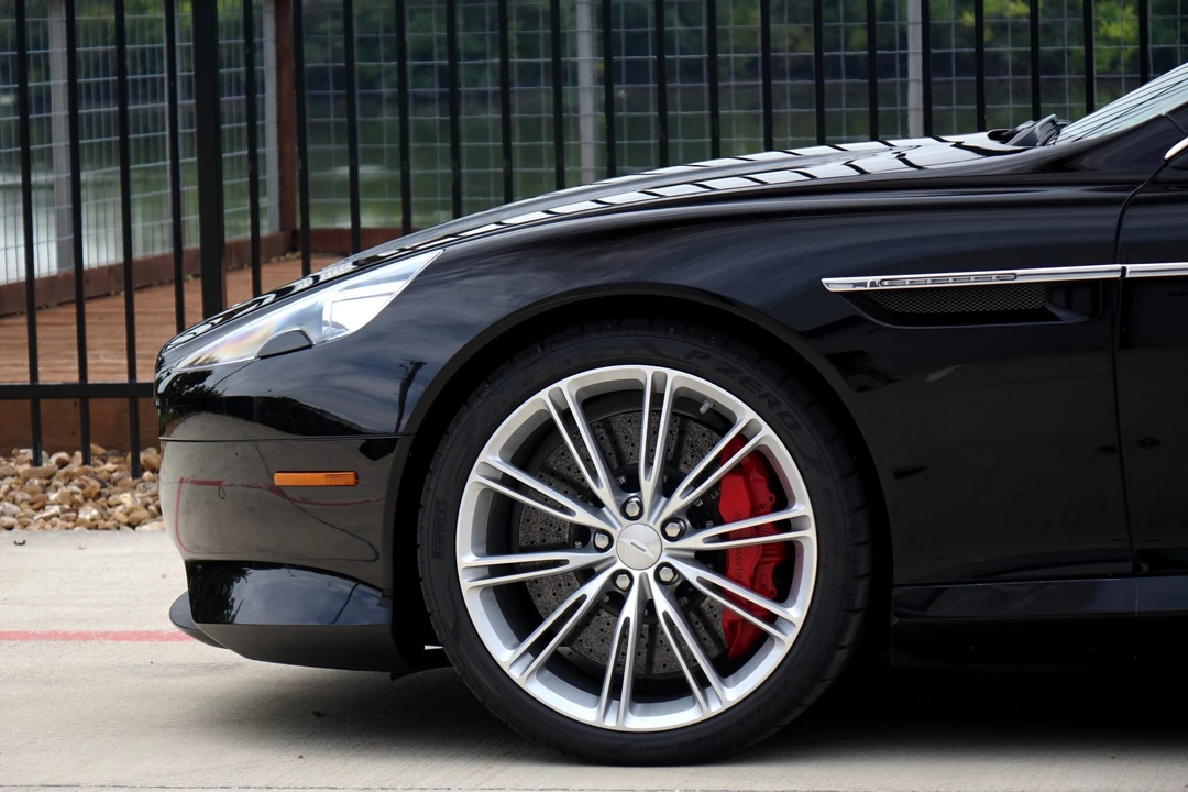 2012 Aston Martin Virage (2011-2012) - Image 29 of 31
