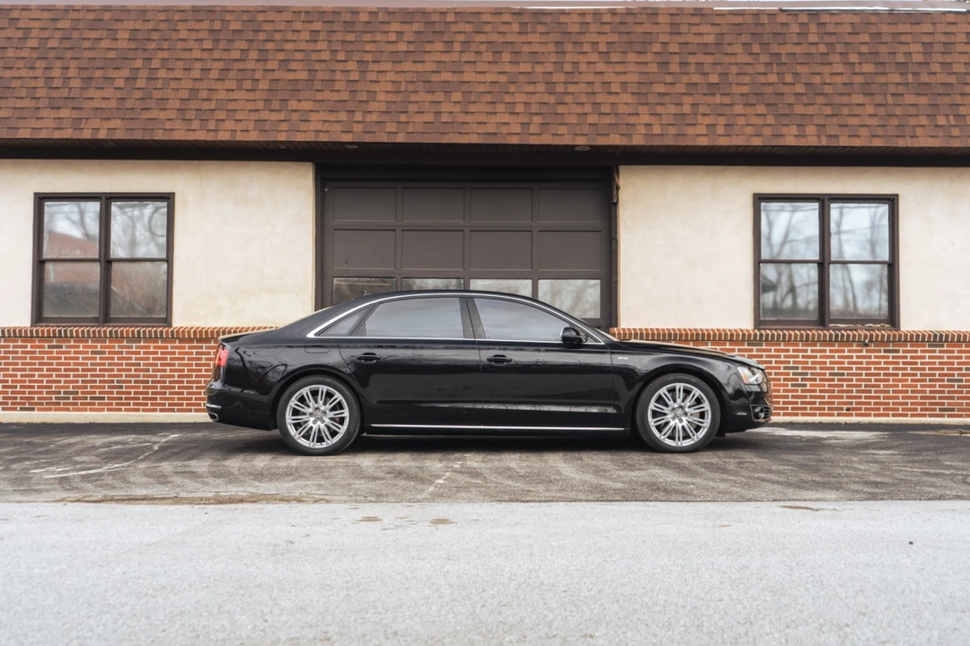 2012 Audi D4 A8 - Image 10 of 31