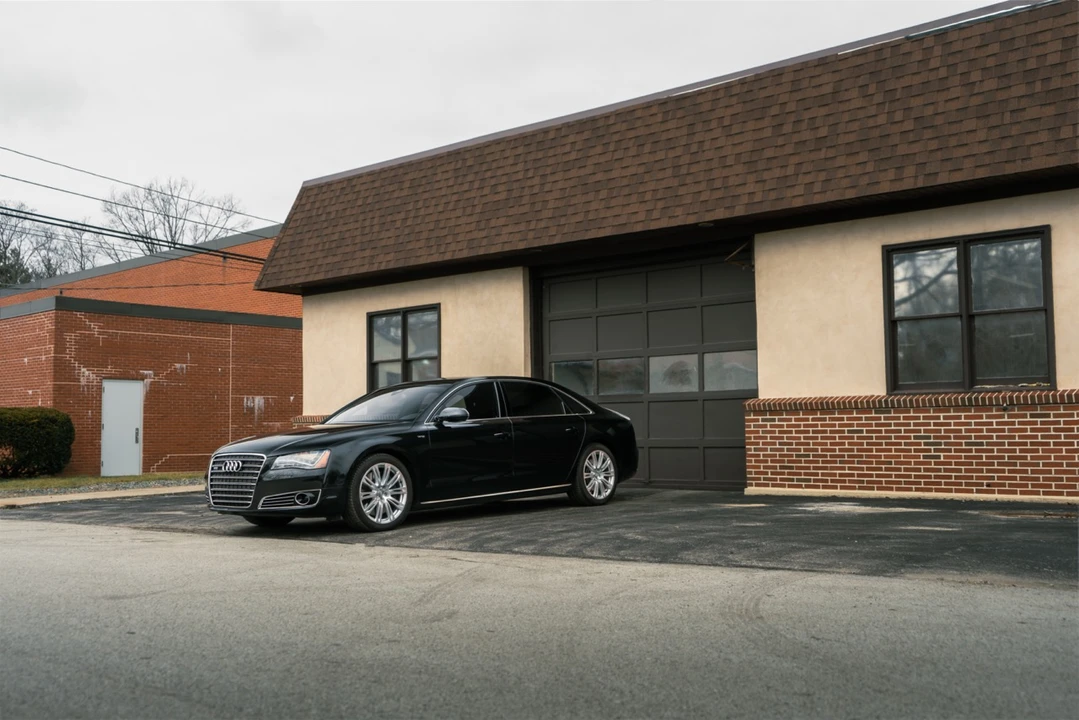 2012 Audi D4 A8 - Image 2 of 31