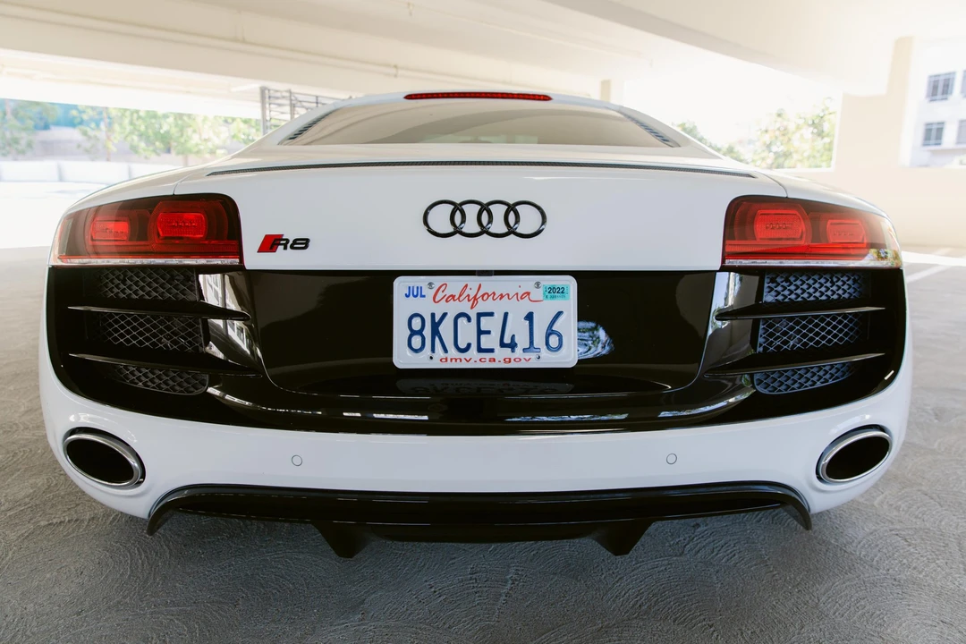 2012 Audi 42 R8 - Image 7 of 31