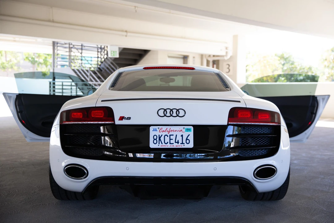 2012 Audi 42 R8 - Image 8 of 31