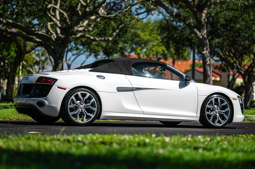 2012 Audi 42 R8 - Image 19 of 31