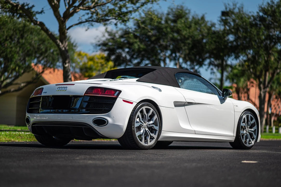 2012 Audi 42 R8 - Image 21 of 31