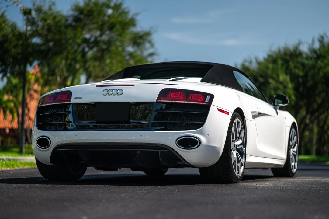 2012 Audi 42 R8 - Image 23 of 31