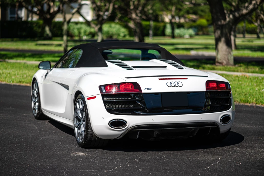 2012 Audi 42 R8 - Image 26 of 31