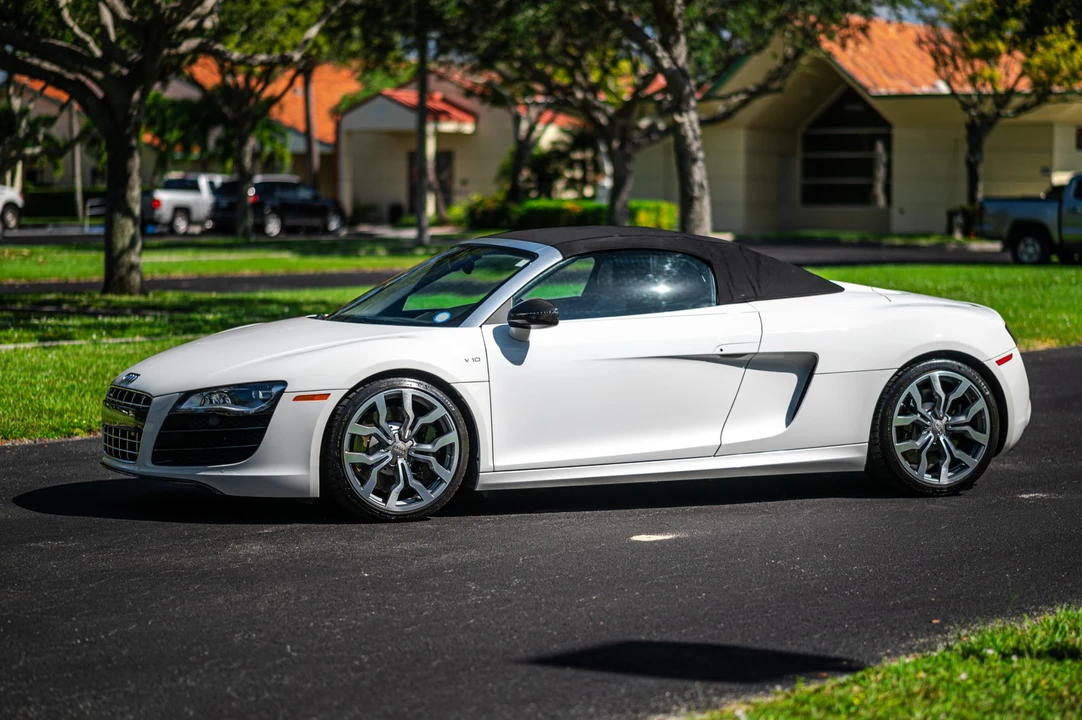 2012 Audi 42 R8 - Image 5 of 31